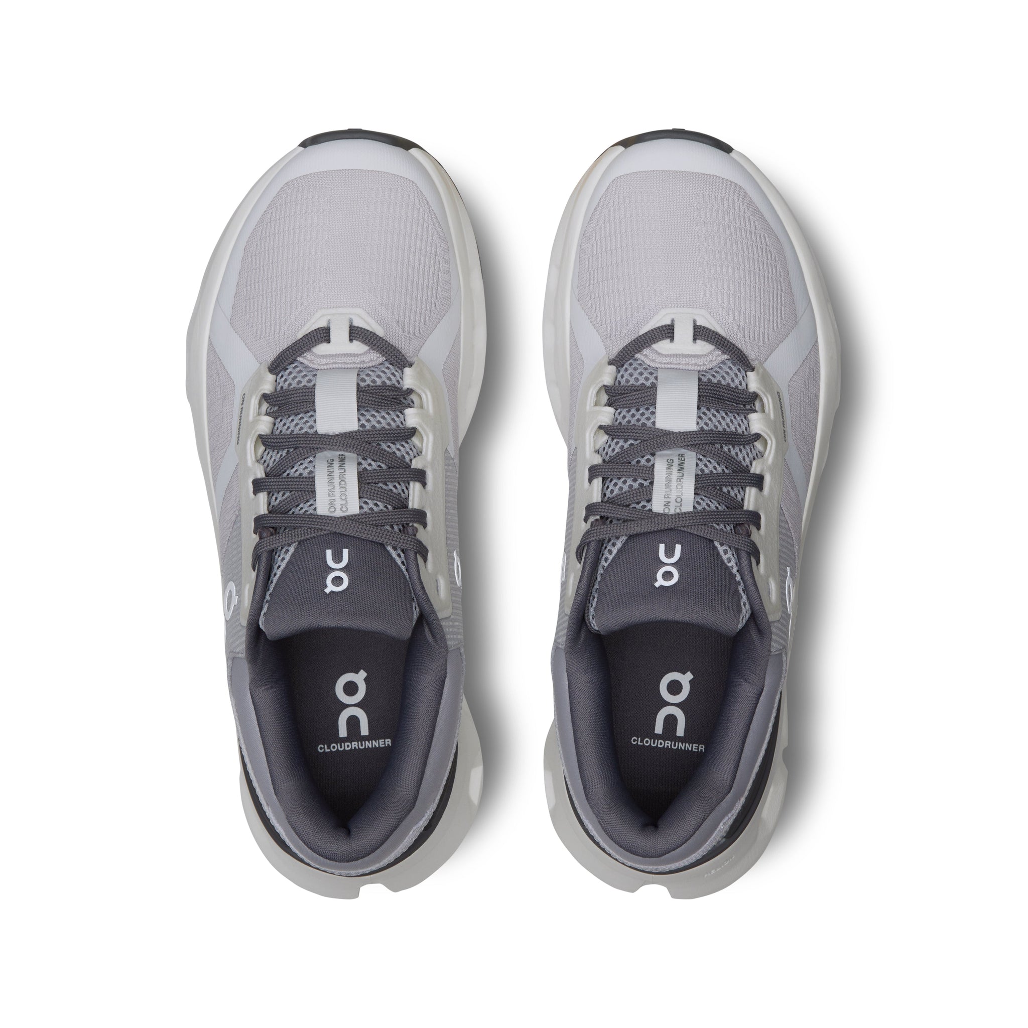 On Cloudrunner 2 - Femme